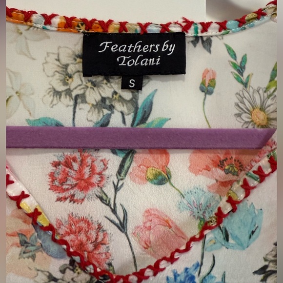 Feathers by Tolani Farah Bloom Popover Floral Blouse Embroidered Edge Top - Picture 6 of 9